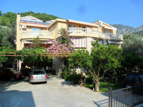 Apartments Kalluka